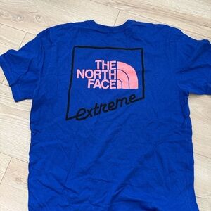 The North Face extreme tshirt size M